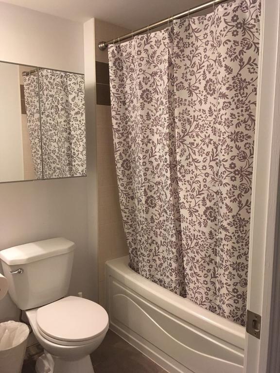 Apartment Lavish - Luxury One Bedroom Condo- Cn Tower Toronto